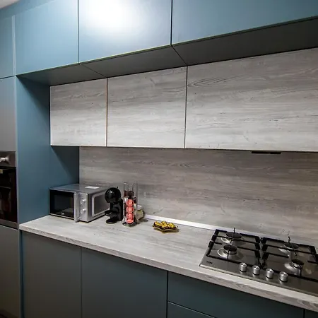 Artclass Coresi Апартаменты