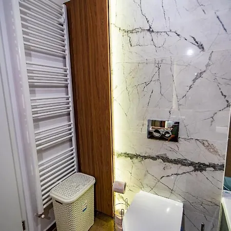 Artclass Coresi Апартаменты Брашов