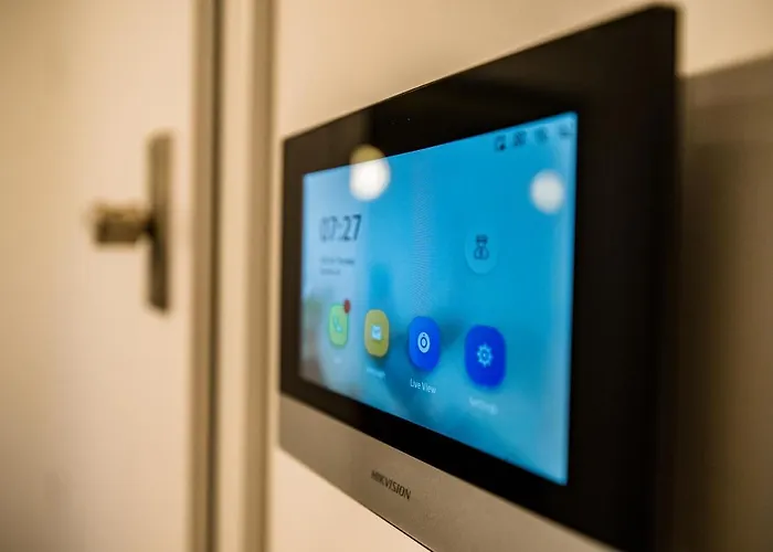 Artclass Coresi Appartement *